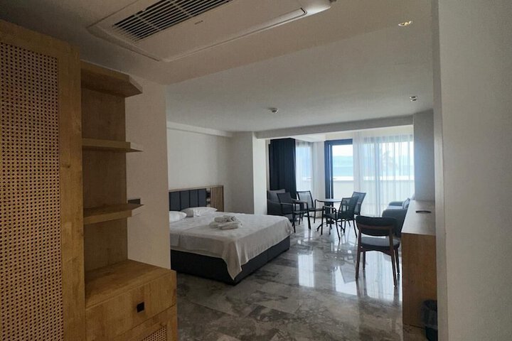 Room 5 of 59