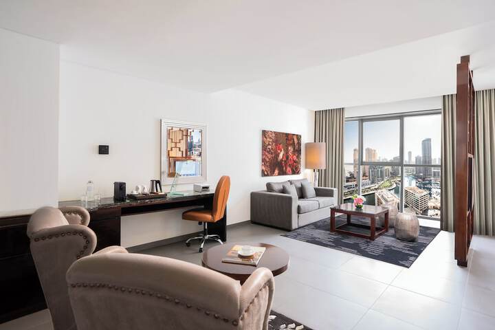 Room 21 of 107