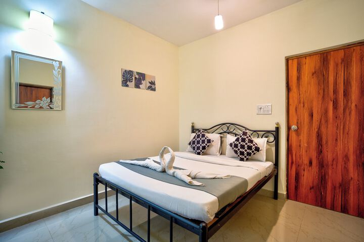 Room 4 of 33