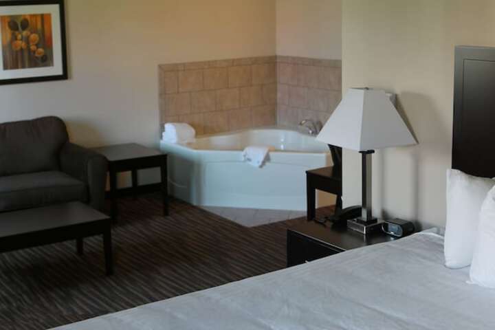 Standard | King Bed (16 of 21)