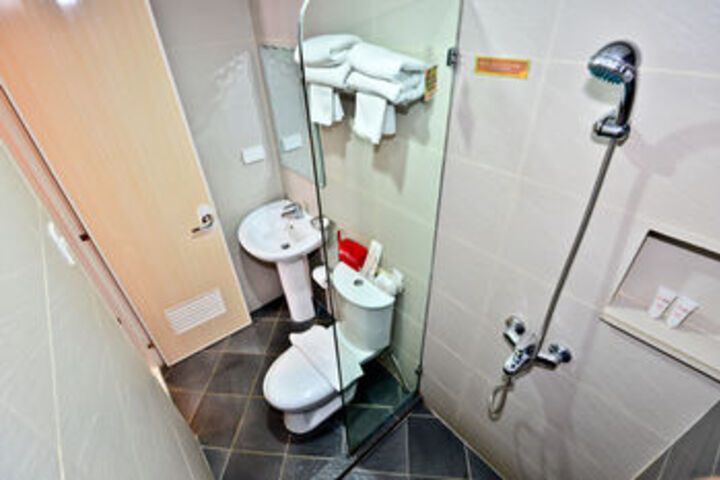 Room 2 of 23