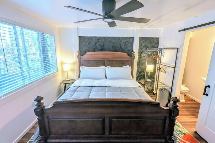 Room 33 of 59