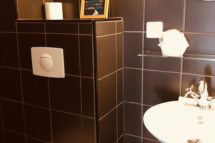 Room 15 of 70