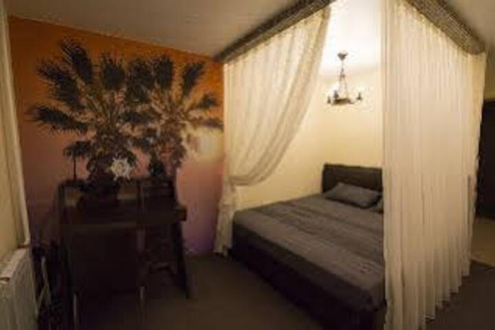 MANGO HOTEL