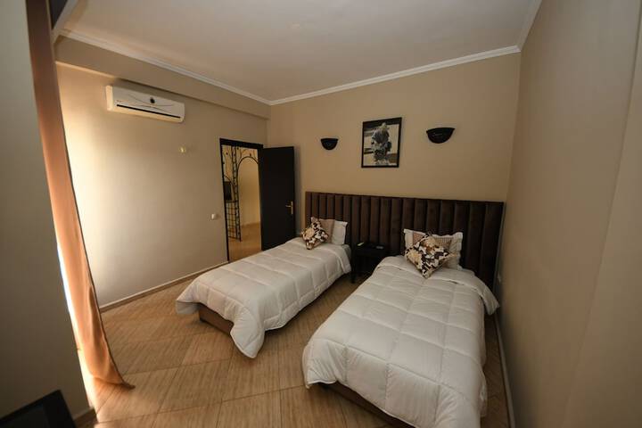 Room 18 of 38