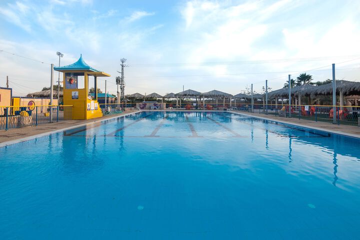 Pool 75 of 99