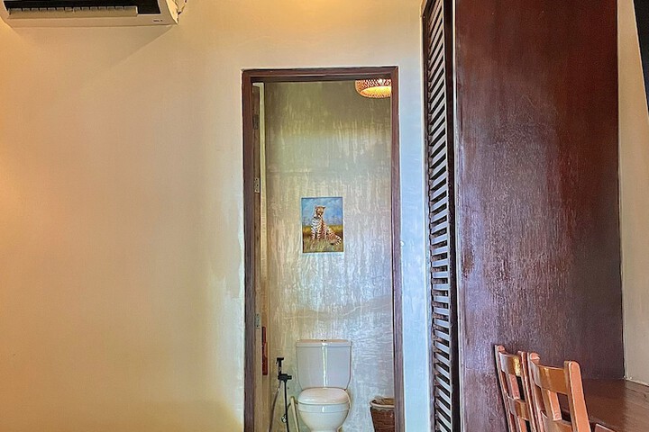 Room 53 of 162