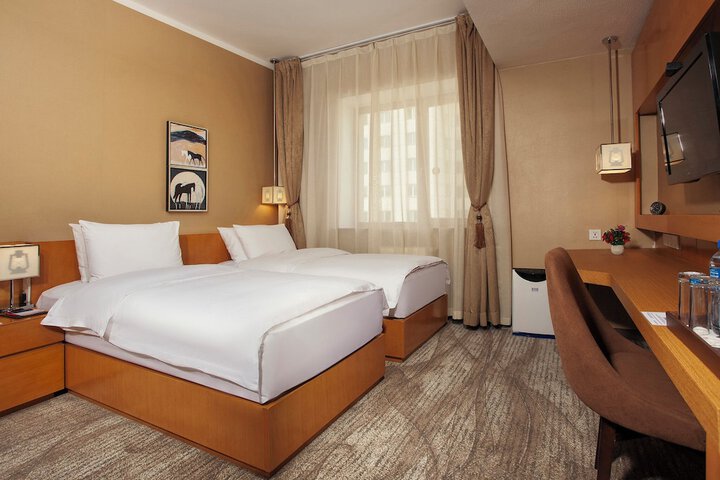Room 27 of 63