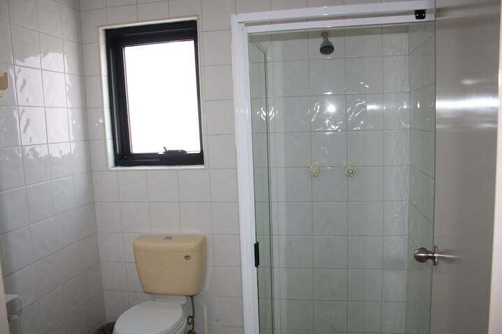 Room 25 of 34
