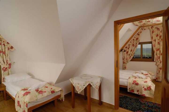 Room 10 of 58