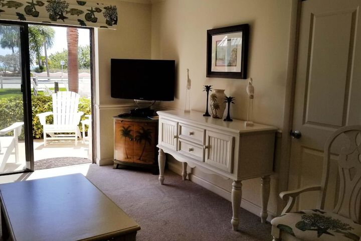 Room 219 of 325