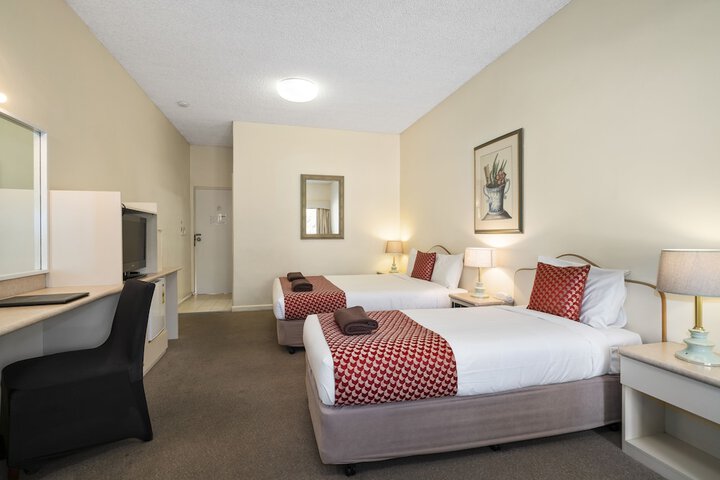 Room 10 of 35