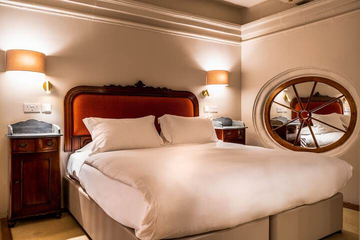 Room 20 of 130