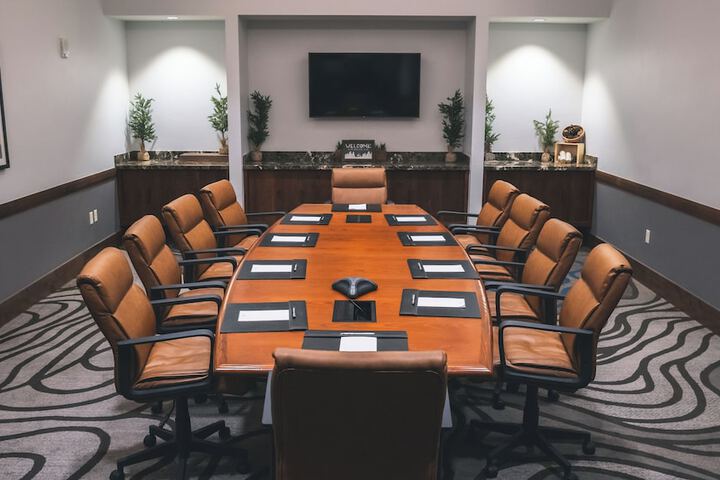 Meeting facility