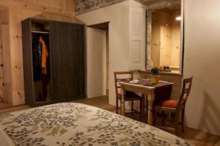 Room 43 of 65
