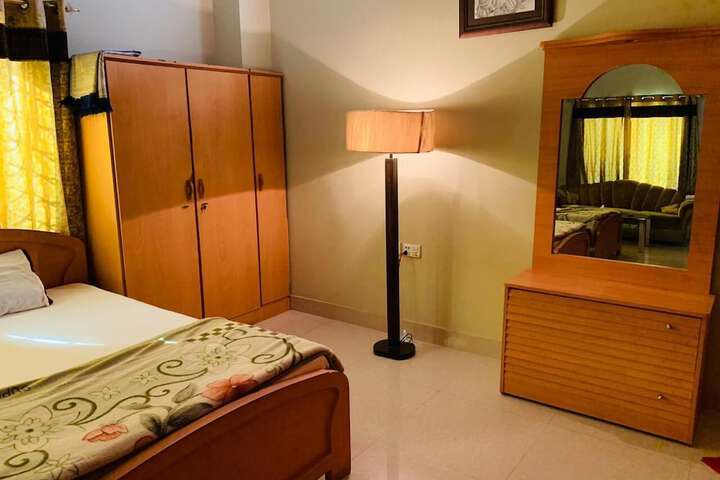 Room 21 of 36