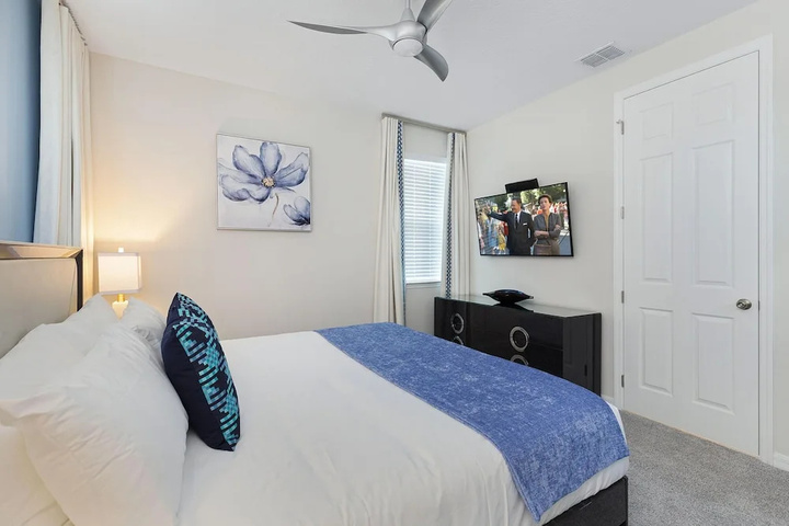 Room 3 of 23
