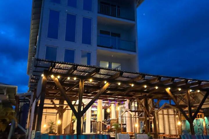 Ocean Sky Bocas Hotel