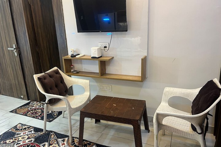 Room 15 of 42