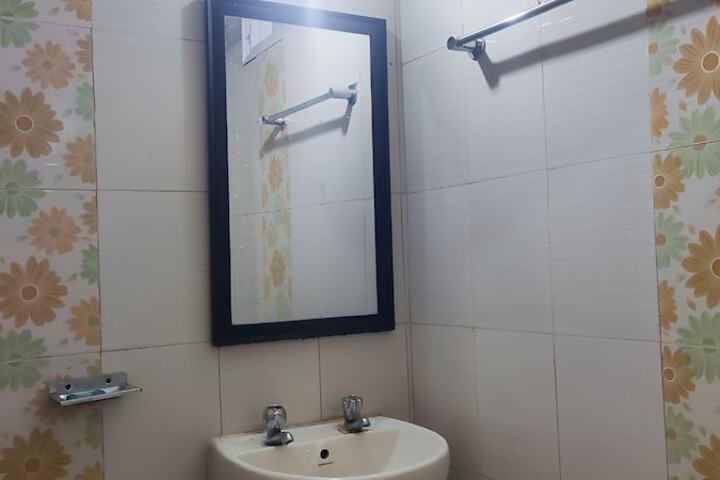 Room 45 of 69