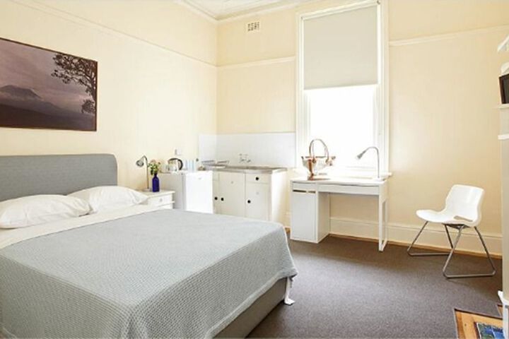 Room 12 of 39