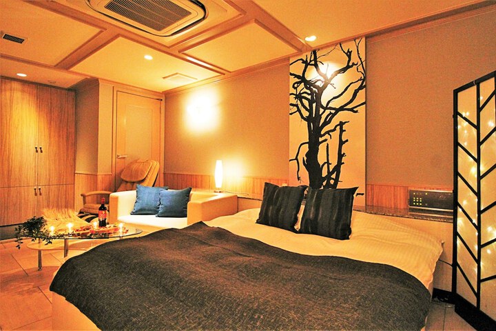 Room 35 of 51