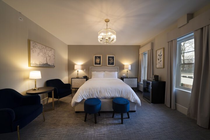 Room 11 of 36