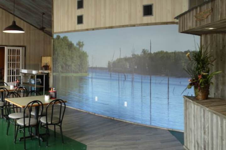 Dining Photos