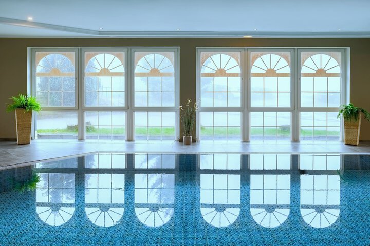 Hotel with Pool