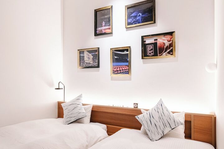 Room 10 of 74