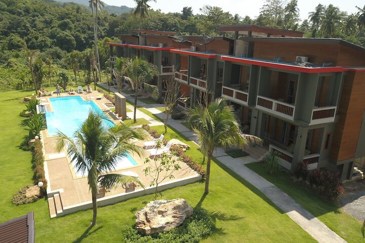 Hotel 85 of 101