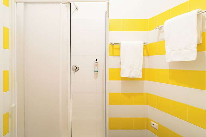 Room 164 of 241