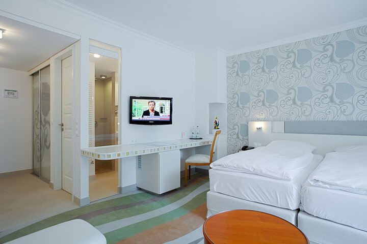 Room 8 of 53