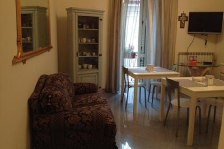 Room 15 of 33