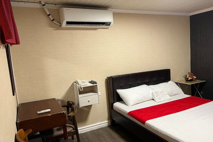 Room 7 of 26