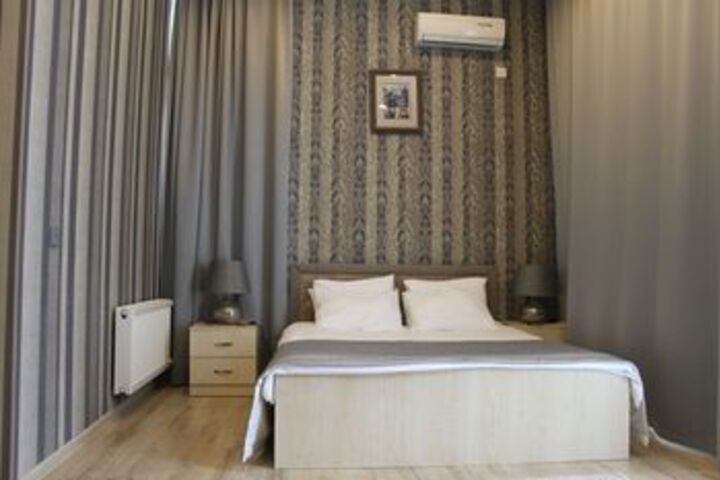 Room 18 of 44