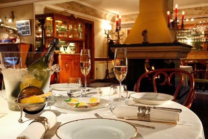 Dining 73 of 79