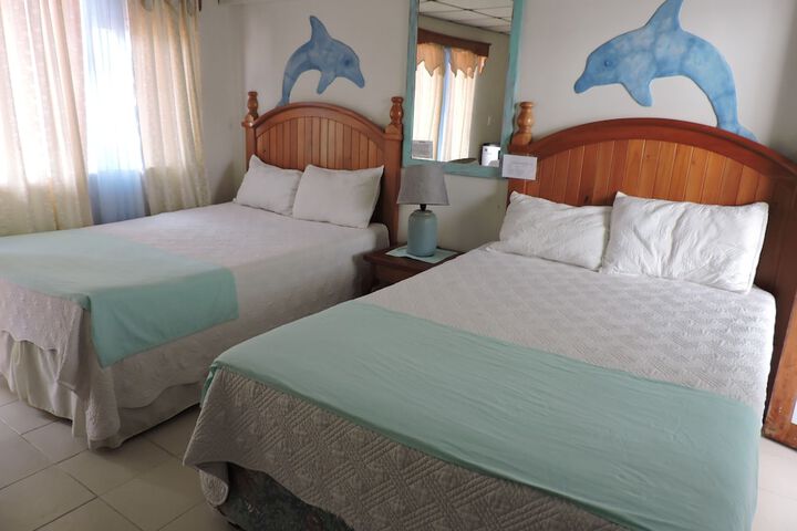 Room 6 of 65