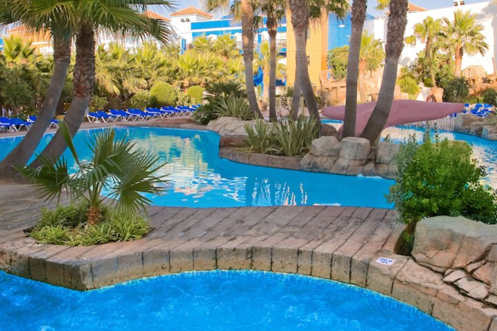Pool 62 of 106