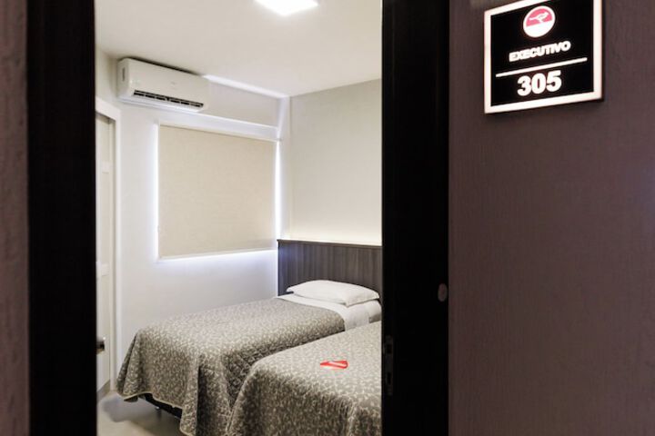 Room 8 of 67