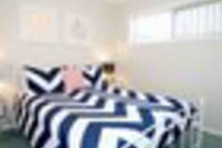 Room 11 of 78