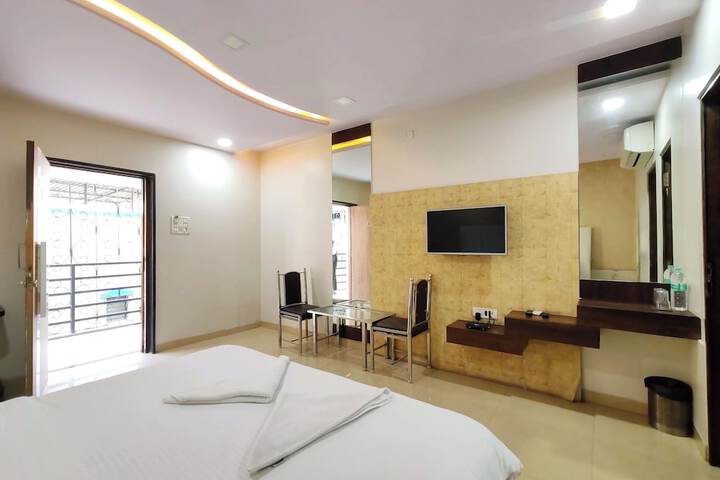 Room 14 of 22