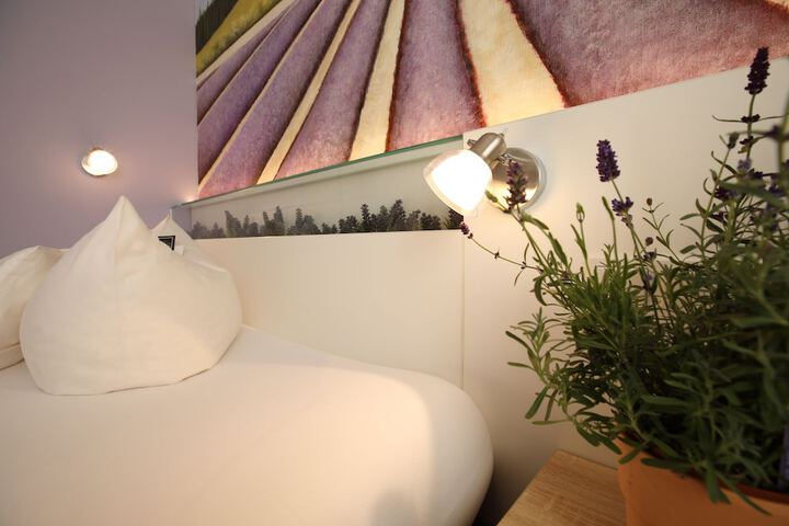 Room 9 of 52