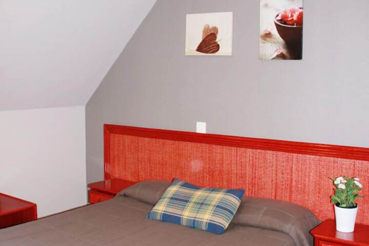 Room 6 of 31