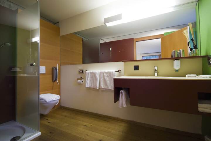 Room 60 of 91
