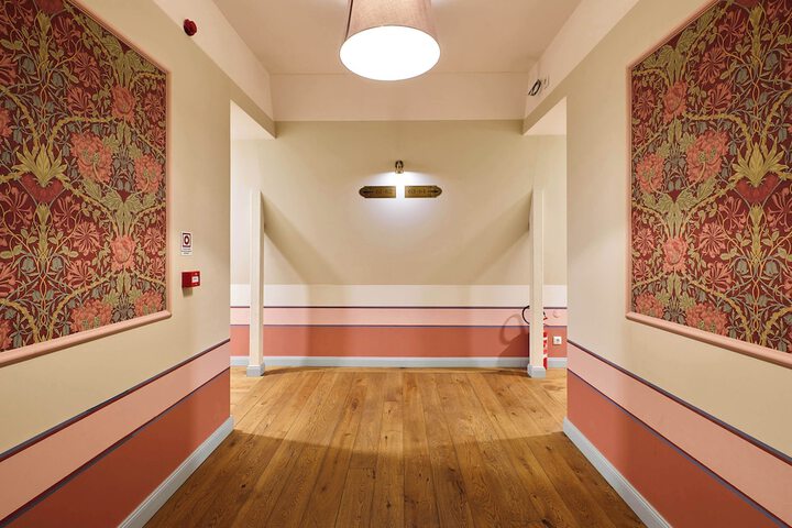 Ballroom/Hall 69 of 76