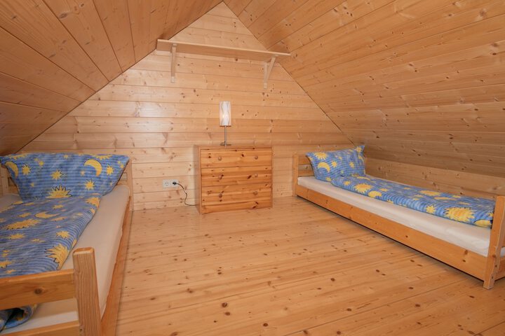 Room 4 of 63