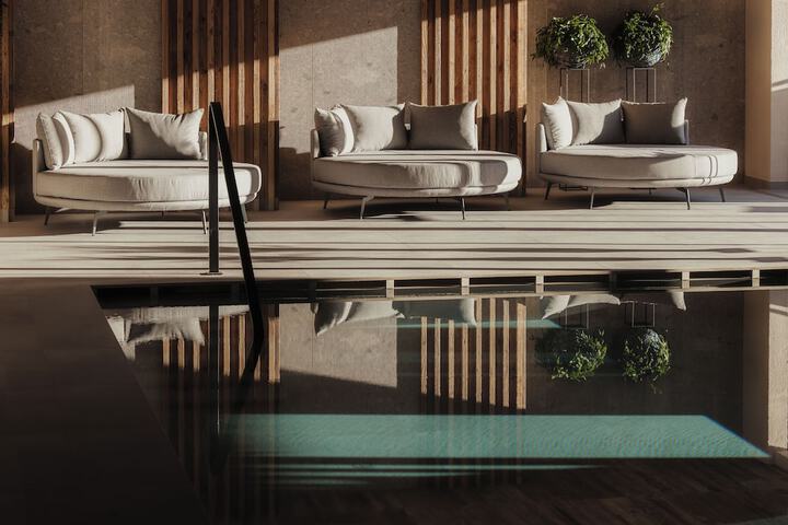Pool 55 of 92