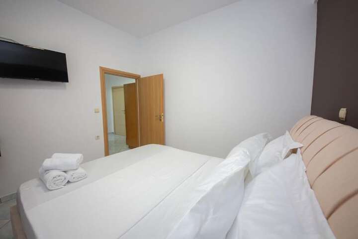 Room 20 of 74