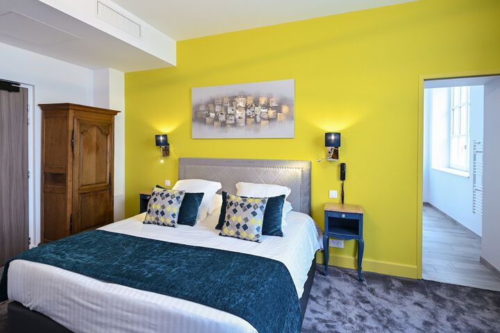 Room 40 of 137
